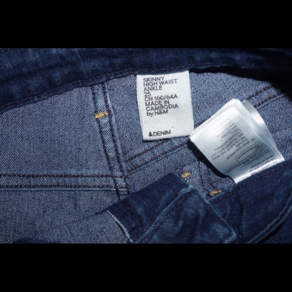 Skinny high waist ankle jeans with rip on knee - Picture 2 of 2